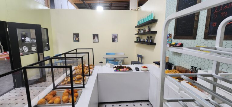 20221222 112113Donut Shop
